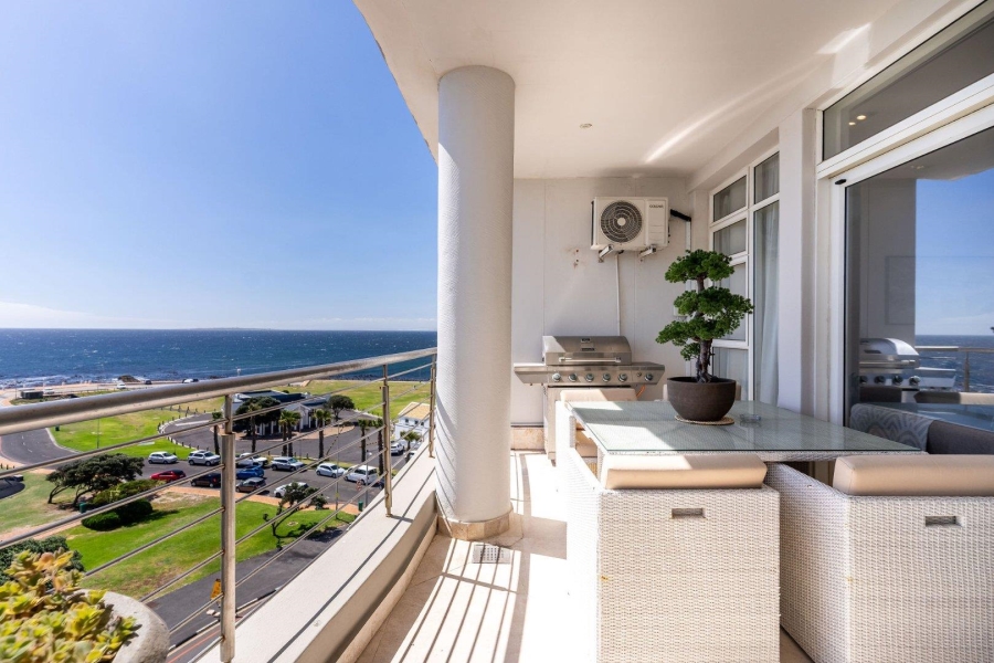 2 Bedroom Property for Sale in Mouille Point Western Cape